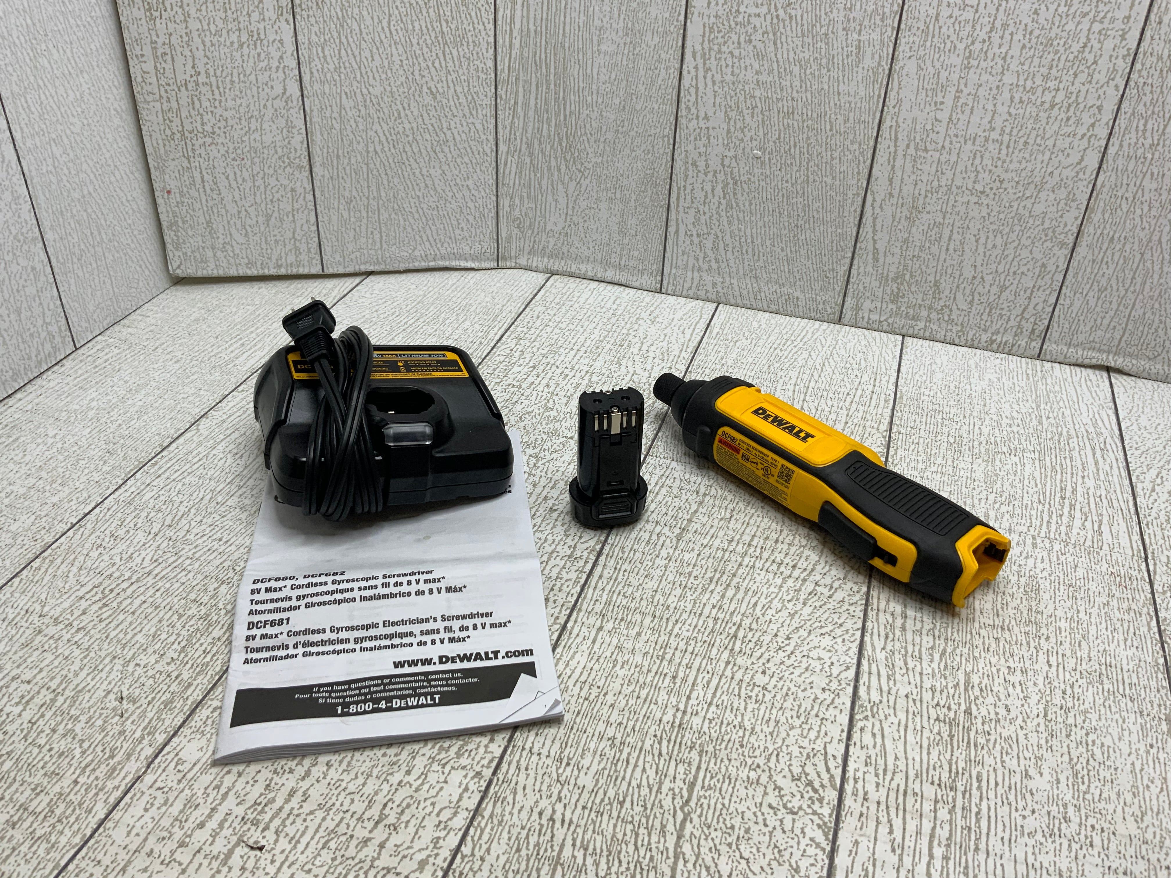 DEWALT 8V MAX Cordless Gyroscopic Screwdriver, W/ Battery & Battery Charger (8063928303854)